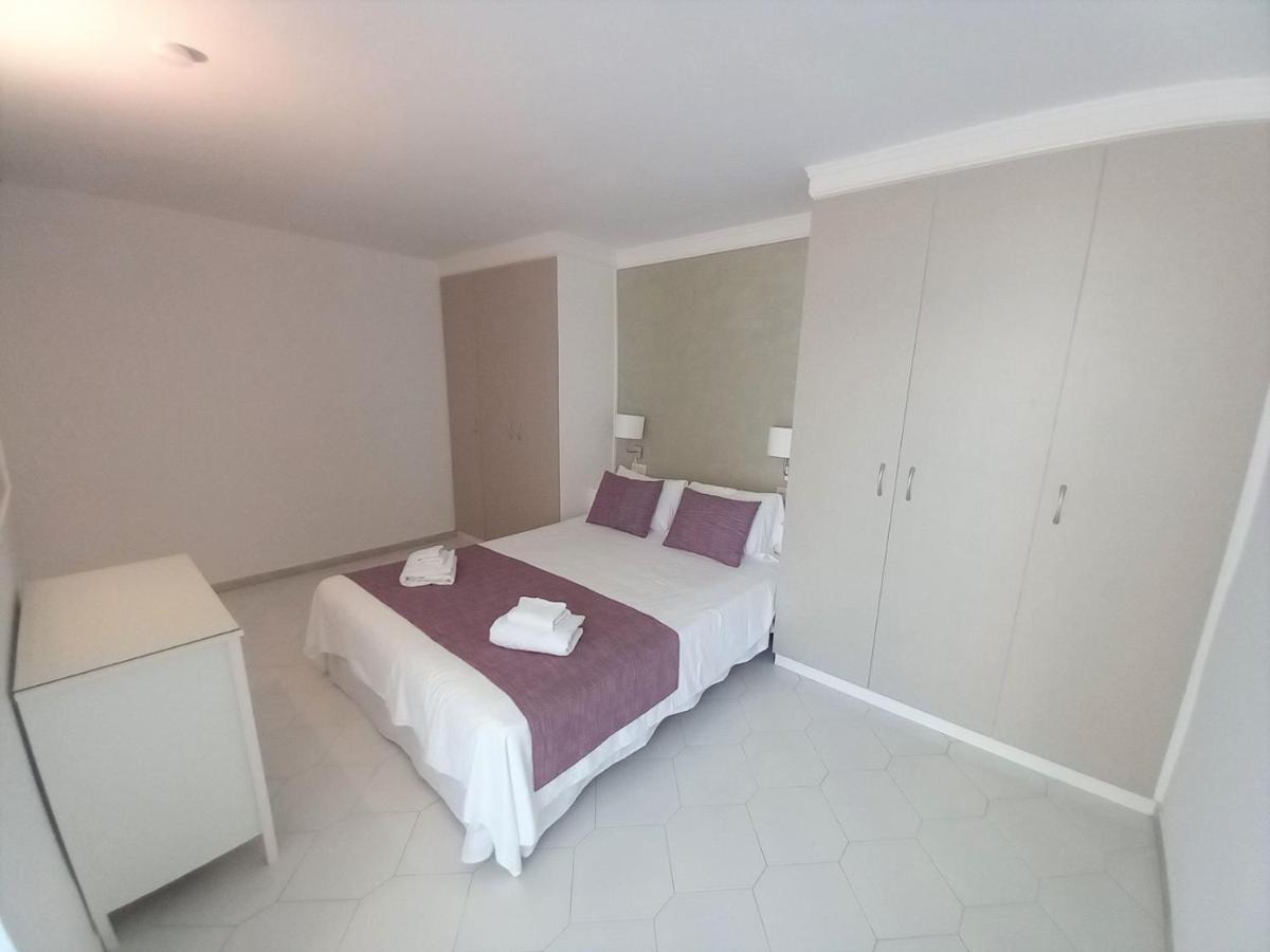 Miraflores Beachfront Penthouse Sitio de Calahonda Esterno foto