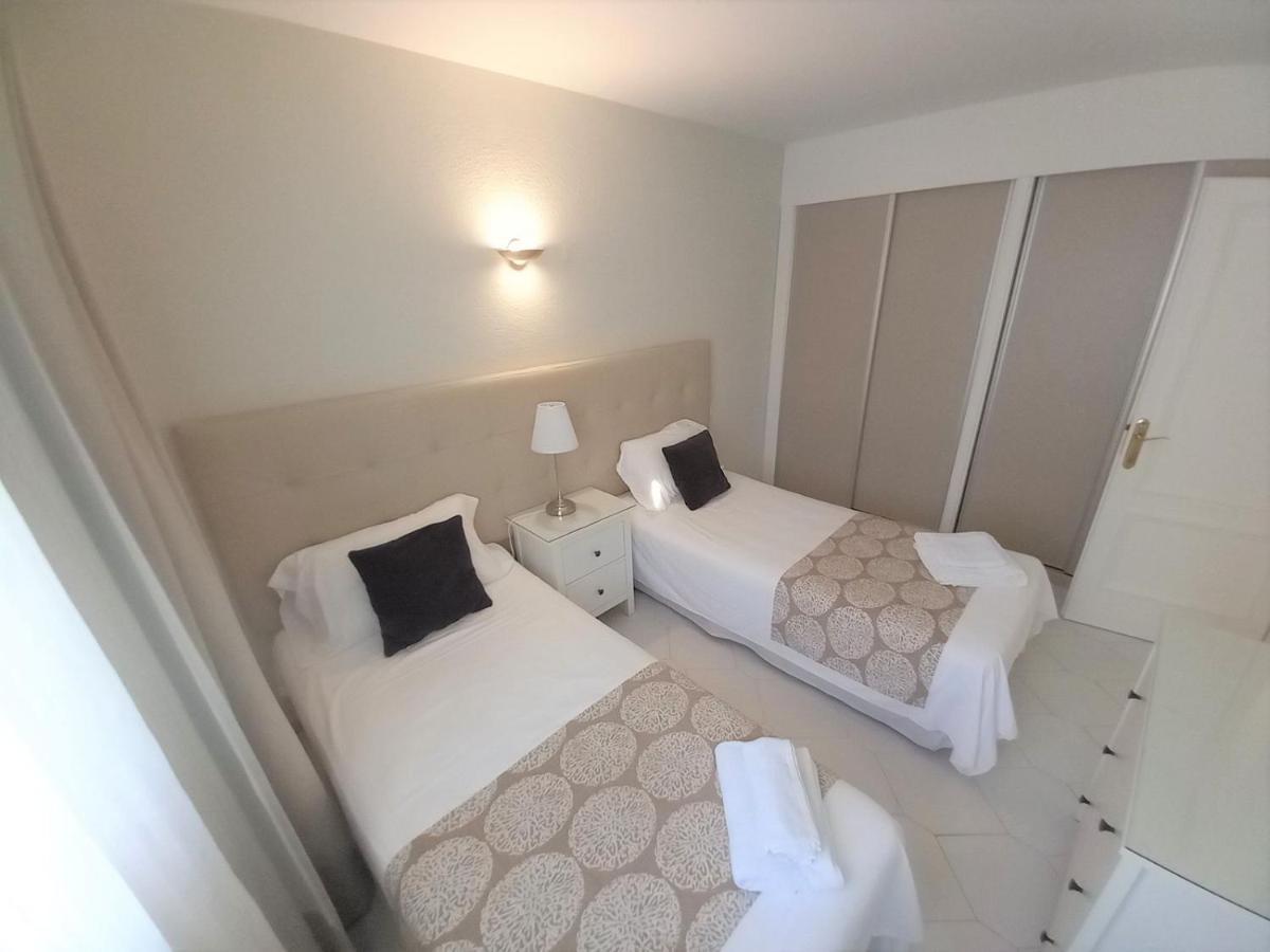 Miraflores Beachfront Penthouse Sitio de Calahonda Esterno foto
