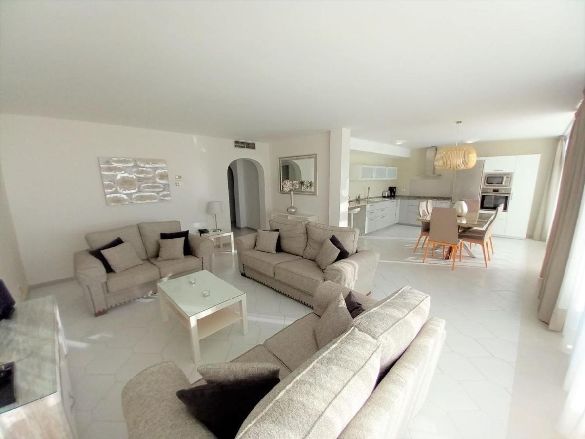 Miraflores Beachfront Penthouse Sitio de Calahonda Esterno foto